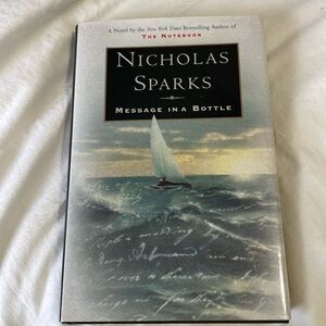NICHOLAS SPARKS | Classic | ‘Message in a Bottle’| Hard Cover Book
